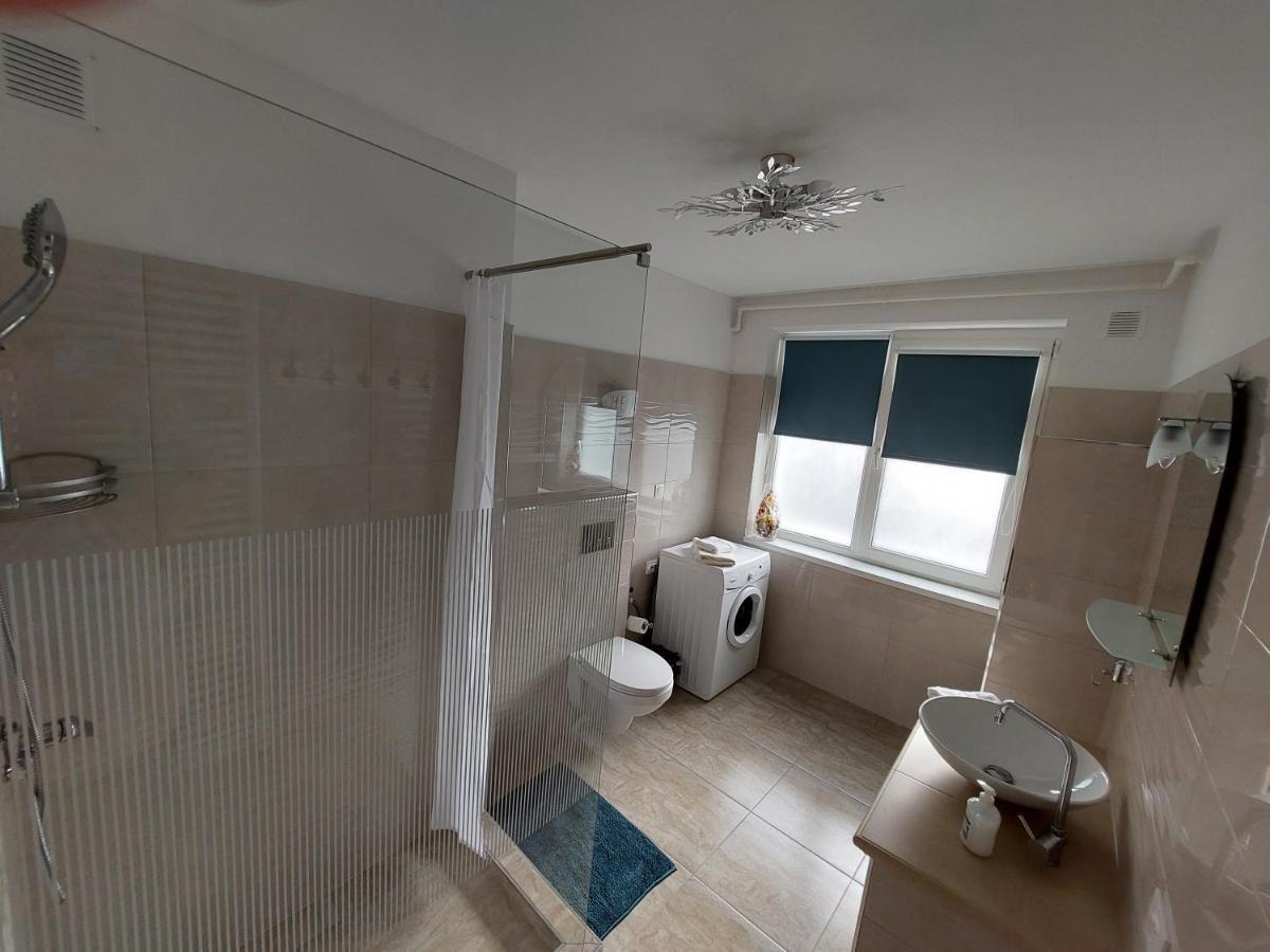 Апартаменты Maya'S Apartament Брашов Экстерьер фото